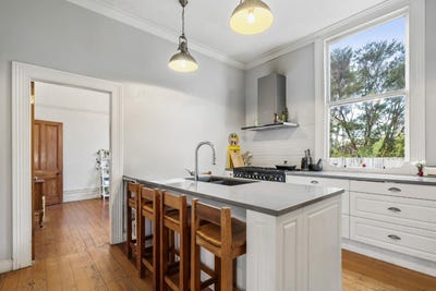 /international/nz/1274-east-coast-road-redvale-rodney-380066103778/