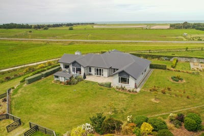 /international/nz/23-old-horseshoe-bend-road-otaio-waimate-380066178941/