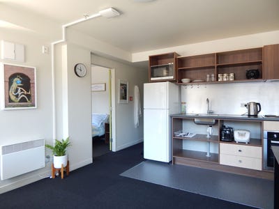 /international/nz/242-taranaki-street-mount-cook-wellington-city-380066111280/
