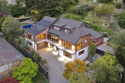 /international/nz/2-cannon-hill-crescent-mount-pleasant-christchurch-city-380066113482/