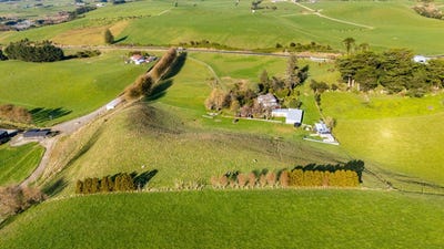 /international/nz/eltham-south-taranaki-380066111096/