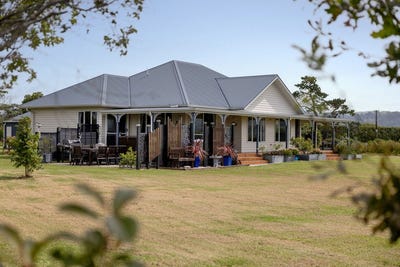 /international/nz/mccutchan-road-otakiri-bay-of-plenty-380066119324/