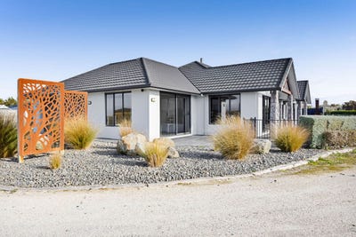 /international/nz/105-mawhitiwhiti-road-normanby-dunedin-city-380066089371/