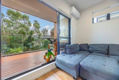 /international/nz/9-schnapper-rock-road-greenhithe-north-shore-city-380066084023/