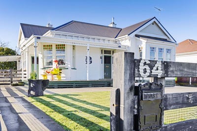 /international/nz/64-stanners-street-eltham-south-taranaki-380066170818/