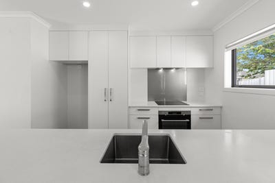 /international/nz/30-wrantage-street-westown-new-plymouth-380066118975/