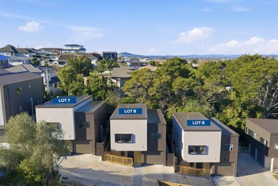 /international/nz/67-pupuke-road-birkenhead-north-shore-city-380066082917/