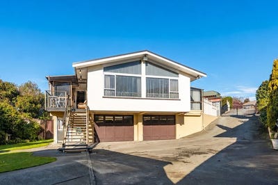 /international/nz/west-end-palmerston-north-city-380066175323/