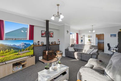 /international/nz/22-eccles-street-gore-southland-380066165403/