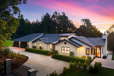 /international/nz/97-carter-road-oratia-waitakere-city-380066092785/