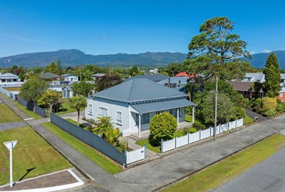 /international/nz/133-russell-street-westport-buller-380066094485/