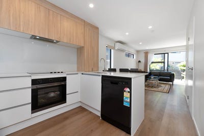 /international/nz/2-selo-street-glen-eden-waitakere-city-380066077159/