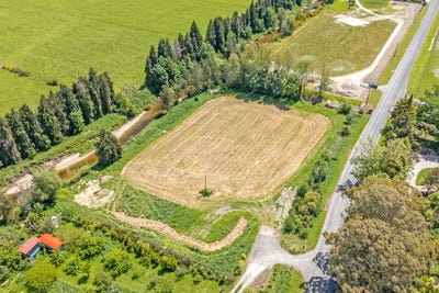 /international/nz/388-main-road-lower-moutere-tasman-380066092986/
