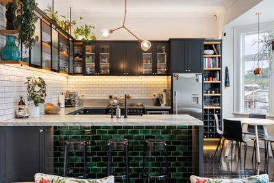/international/nz/73-austin-street-mount-victoria-wellington-city-380066092927/