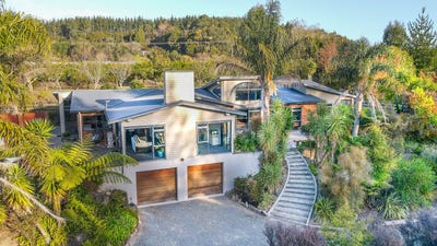 /international/nz/state-highway-30-whakatane-surrounds-whakatane-380066094036/