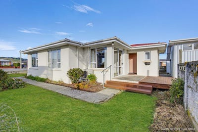 /international/nz/31-main-street-mataura-gore-380066123745/