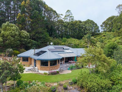/international/nz/316-bluff-road-pokeno-franklin-380066084084/