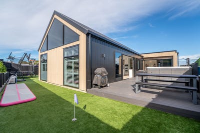 /international/nz/48-meadowstone-street-gleniti-timaru-380066089825/