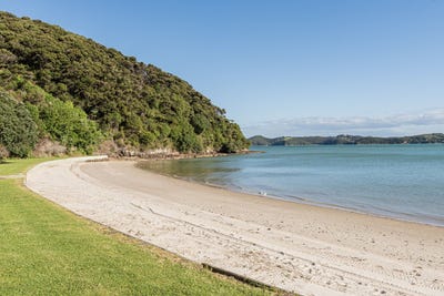 /international/nz/90-mckenzie-road-kerikeri-far-north-380066077397/