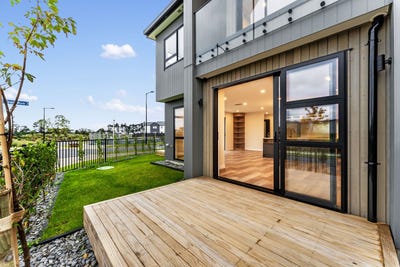 /international/nz/19-babos-avenue-huapai-rodney-380066119359/