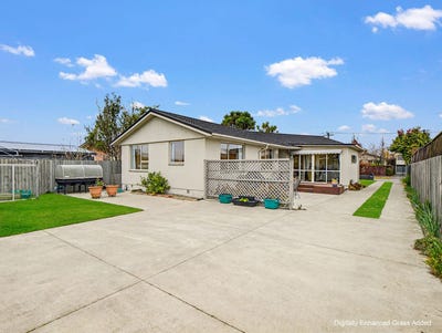 /international/nz/18-westerleigh-street-bishopdale-christchurch-city-380066106150/
