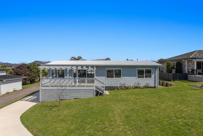 /international/nz/4-te-papa-place-opotiki-and-surrounds-opotiki-380066116447/