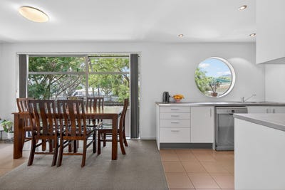 /international/nz/10-park-avenue-epuni-lower-hutt-city-380066103431/