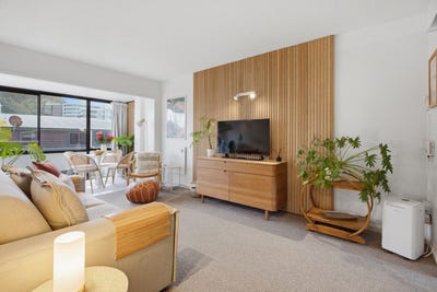 /international/nz/40j-maunganui-road-mount-maunganui-tauranga-380066184831/