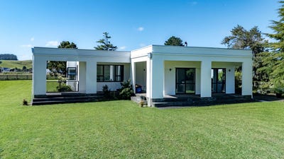/international/nz/83617-state-highway-2-eketahuna-tararua-380066075707/