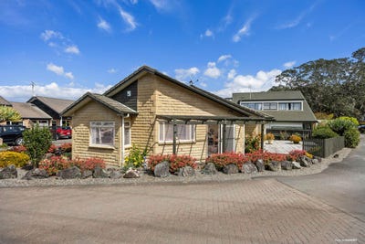 /international/nz/496-hibiscus-coast-highway-orewa-rodney-380066083886/