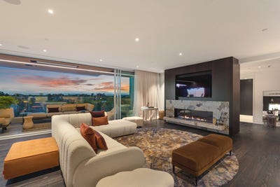/international/nz/christchurch-central-canterbury-380066092780/