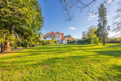 /international/nz/waipawa-central-hawkes-bay-380066099689/
