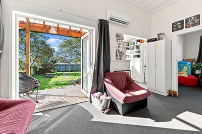 /international/nz/31-pencarrow-street-caversham-dunedin-city-380066185100/