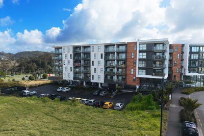 /international/nz/3-kaipiho-lane-albany-north-shore-city-380066107419/