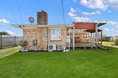 /international/nz/23-mears-road-saint-andrews-hamilton-city-380066174554/