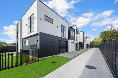 /international/nz/31-wallace-road-mangere-bridge-manukau-city-380066103530/