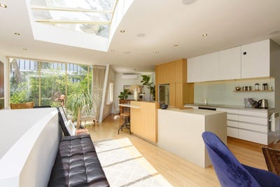 /international/nz/freemans-bay-auckland-city-380066115094/