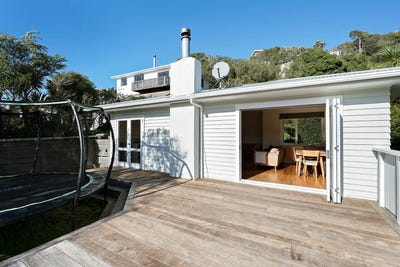 /international/nz/109-sefton-street-wadestown-wellington-city-380066170606/