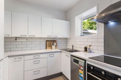 /international/nz/15-upper-lewisville-terrace-thorndon-wellington-city-380066105827/