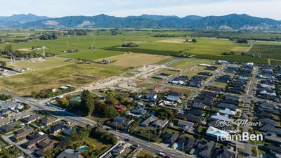 /international/nz/21-bond-street-rose-manor-springlands-marlborough-380066124857/