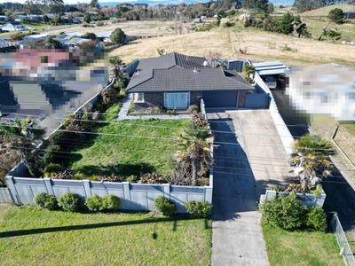 /international/nz/8-brown-street-foxton-horowhenua-380066089737/
