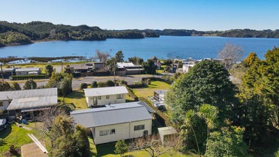 /international/nz/171-state-highway-30-lake-rotoma-rotorua-380066181715/