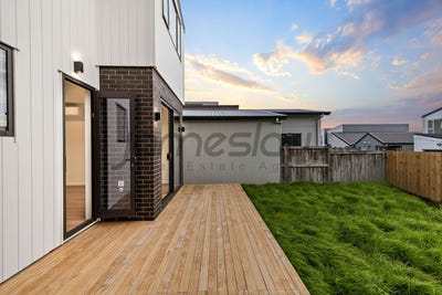 /international/nz/9-street-herekino-westgate-waitakere-city-380066116589/