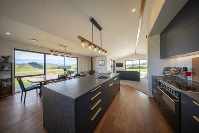 /international/nz/796-kakapo-road-te-anau-southland-380066112838/