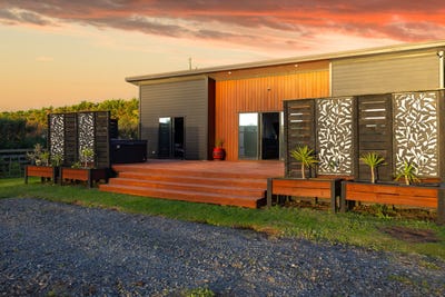 /international/nz/10-spring-street-foxton-horowhenua-380066121980/