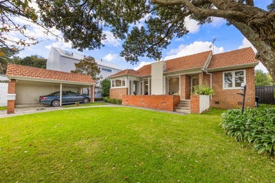 /international/nz/6-queensway-three-kings-auckland-city-380066077338/