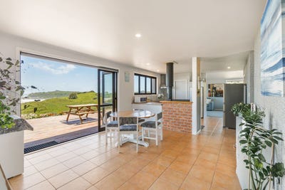 /international/nz/63-okari-road-cape-foulwind-buller-380066109547/