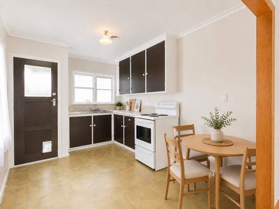 /international/nz/ebdentown-upper-hutt-city-380066106772/