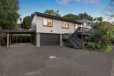 /international/nz/browns-bay-north-shore-city-380066174860/
