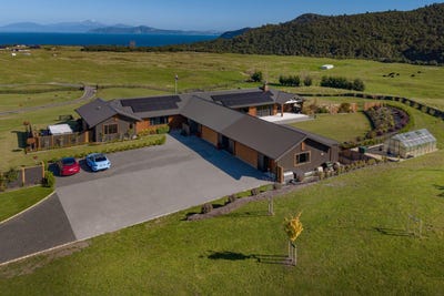 /international/nz/kinloch-taupo-380066178607/